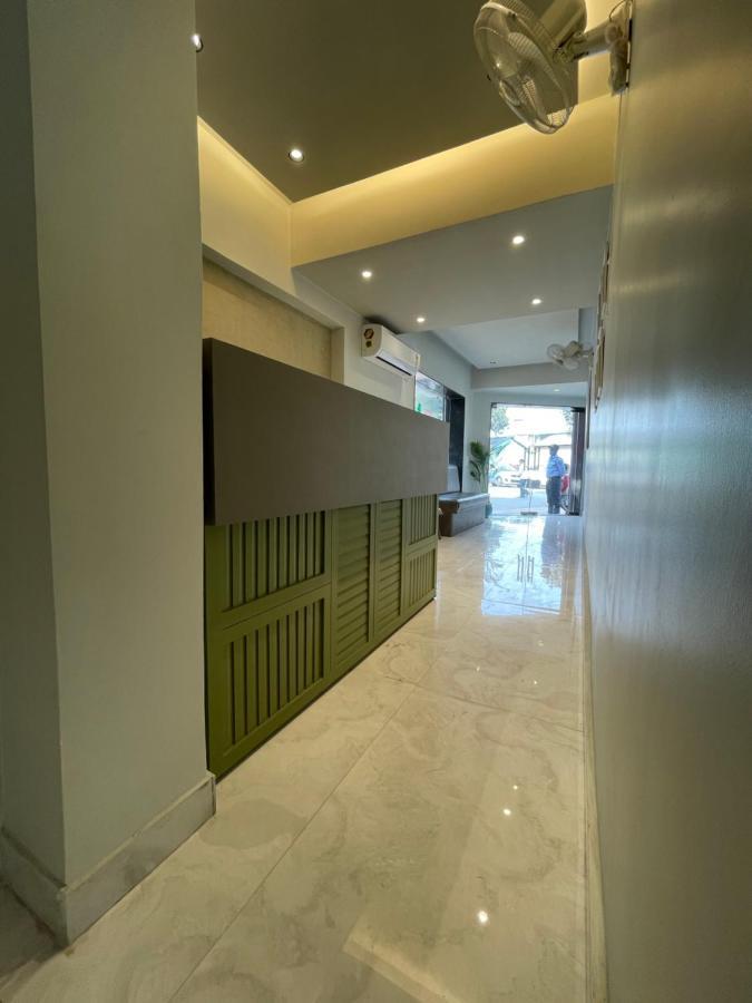 Hotel The Crest Calcutta  Esterno foto